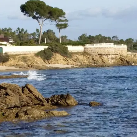 A Saint-aygulf Avec Jardin Prive * Saint Aygulf